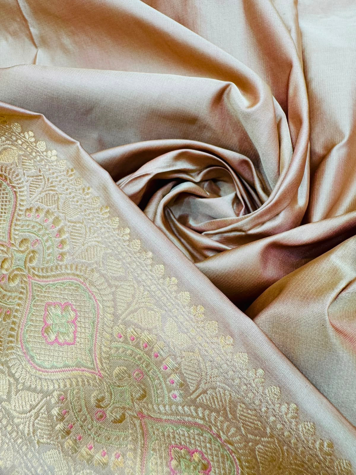 Satin Tanchoi Buti Saree