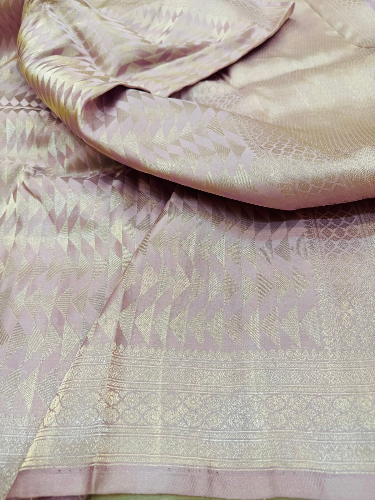 Satin Geometric Pattern Saree