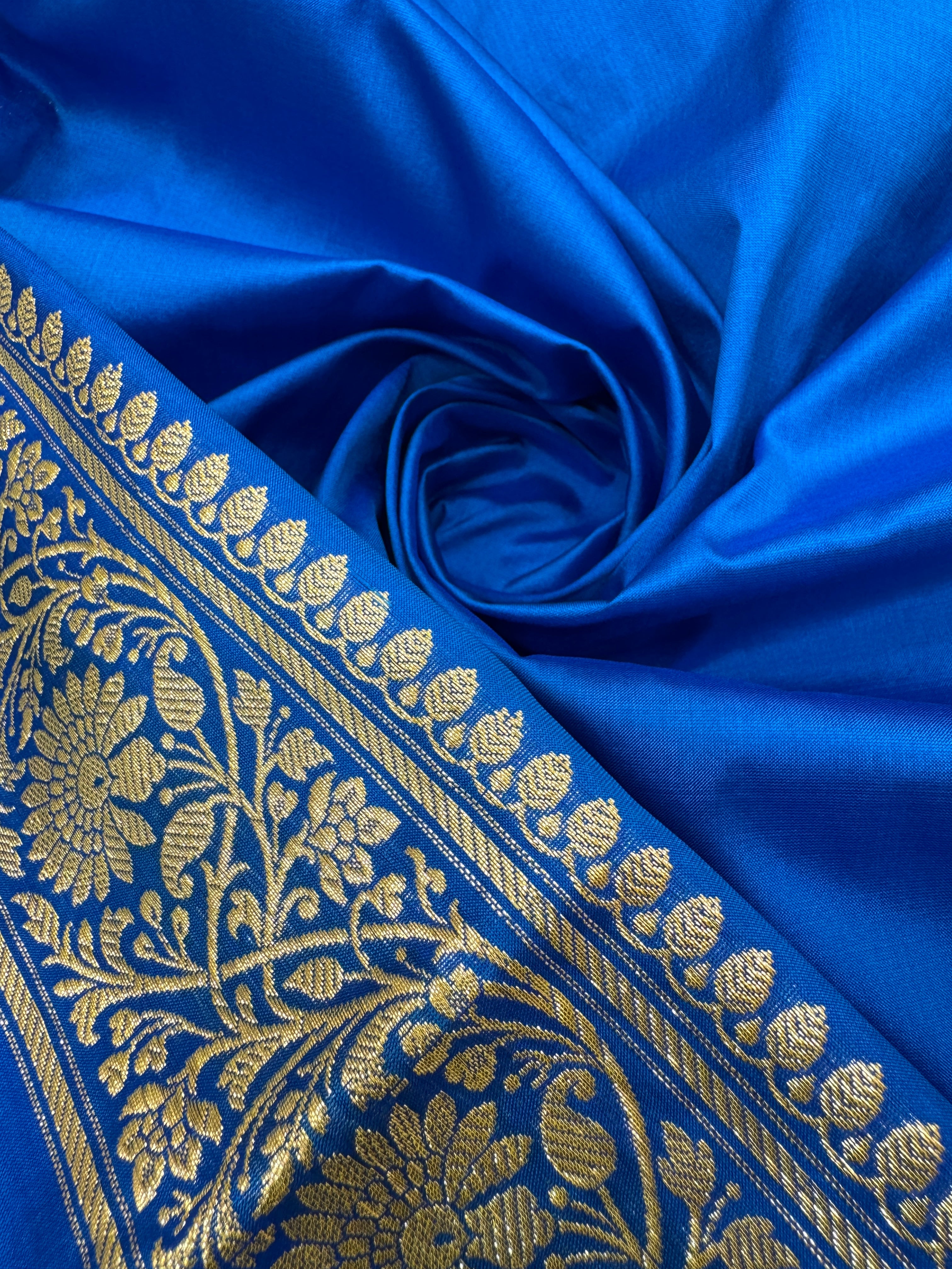 Pure Banarasi Katan Silk Simple Buta Saree