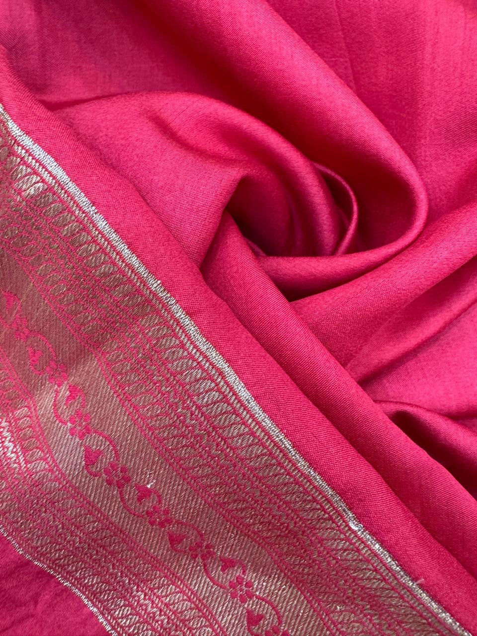 Pure Banarasi Chiniya Silk Mina Buta Saree