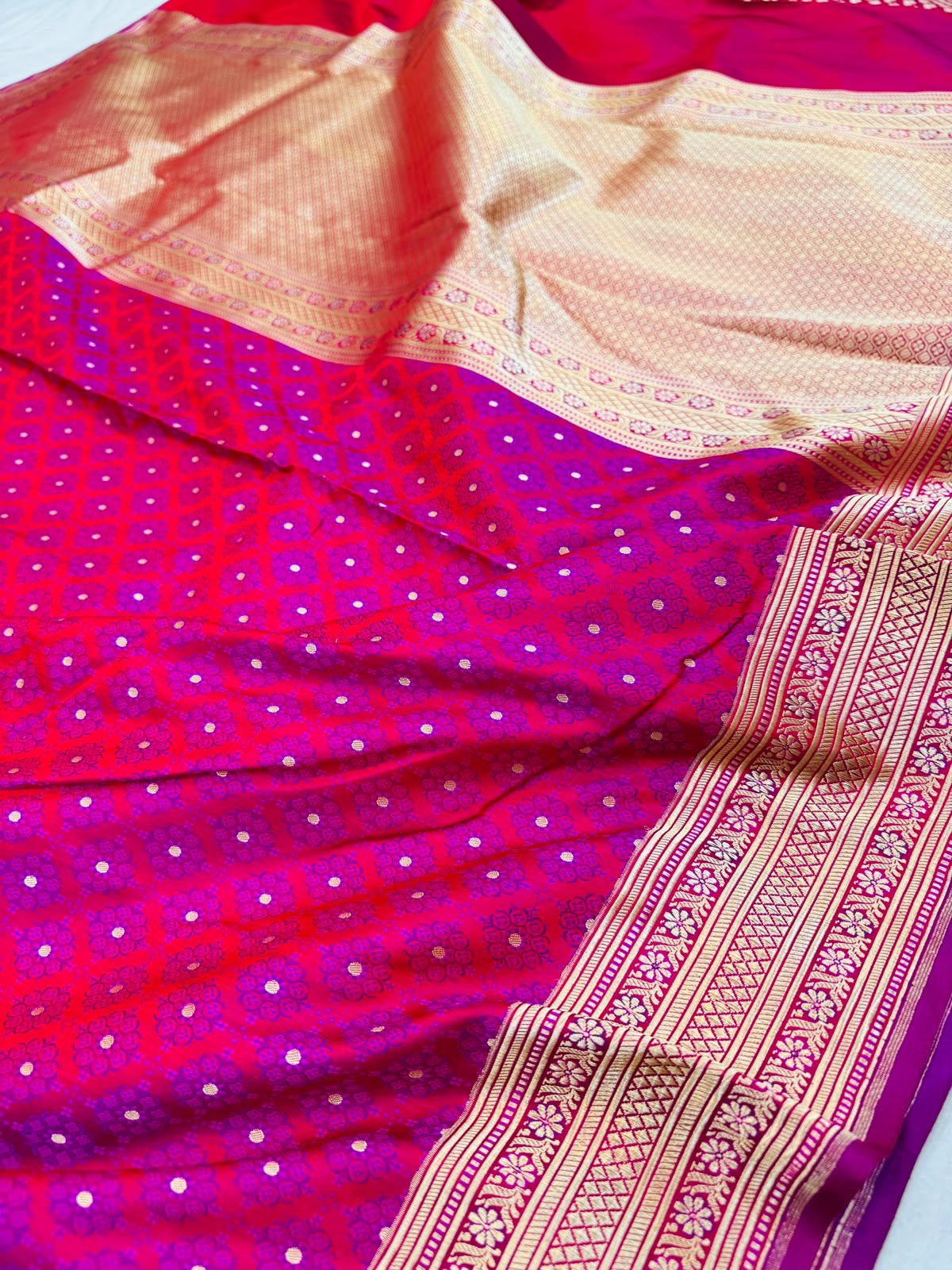 Satin Tanchoi Buti Saree
