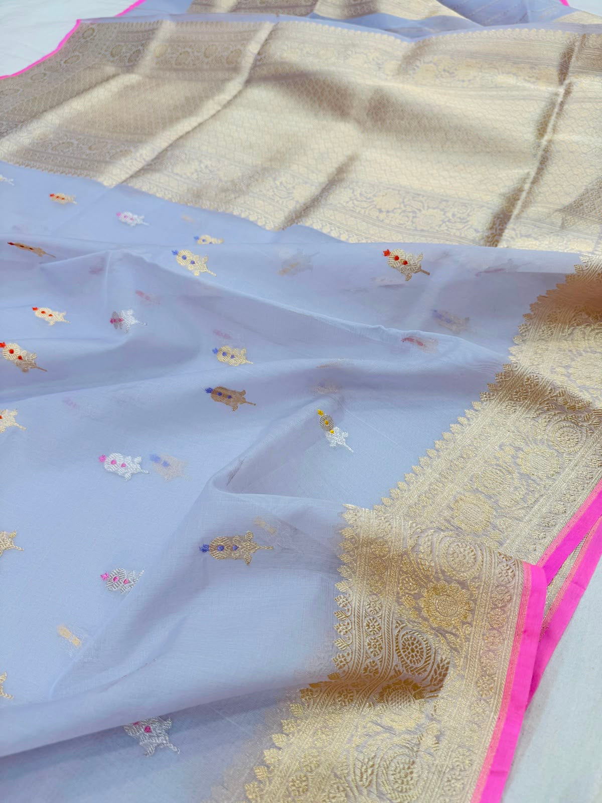 Kora Organza Kaduwa Buti Saree